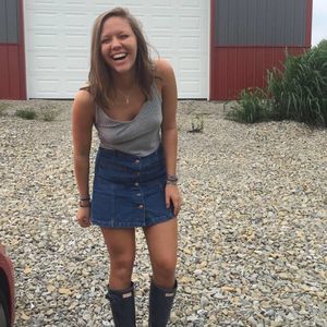 Meet your Posher, Gabby